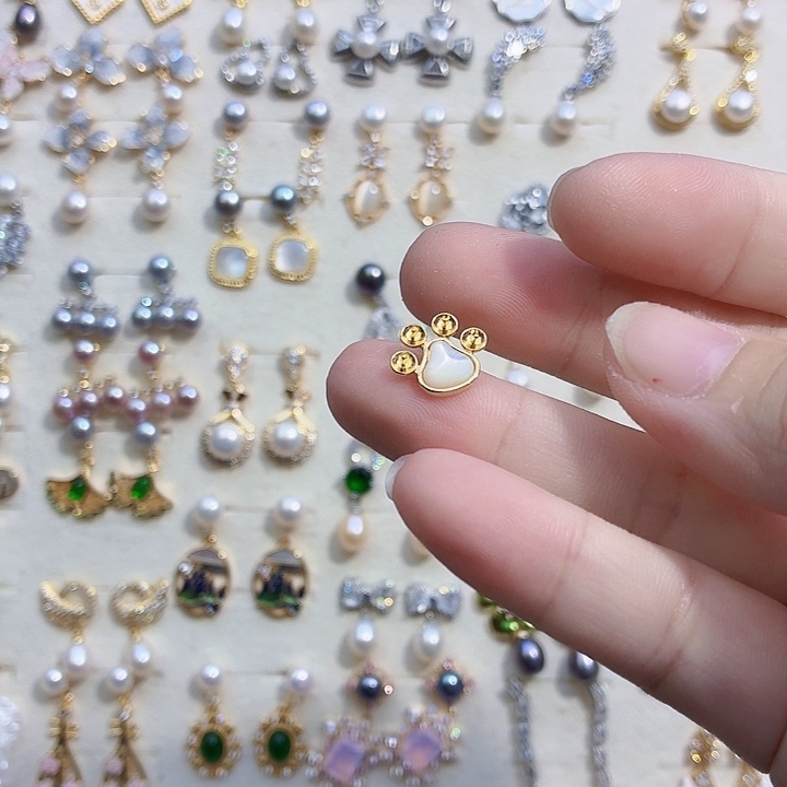 合金耳饰淡水珍珠