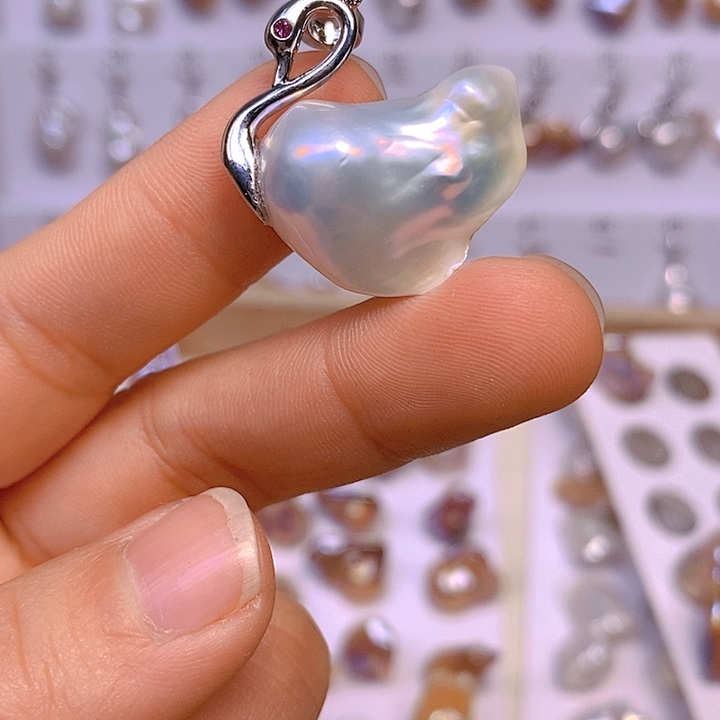 淡水珍珠颈饰合金