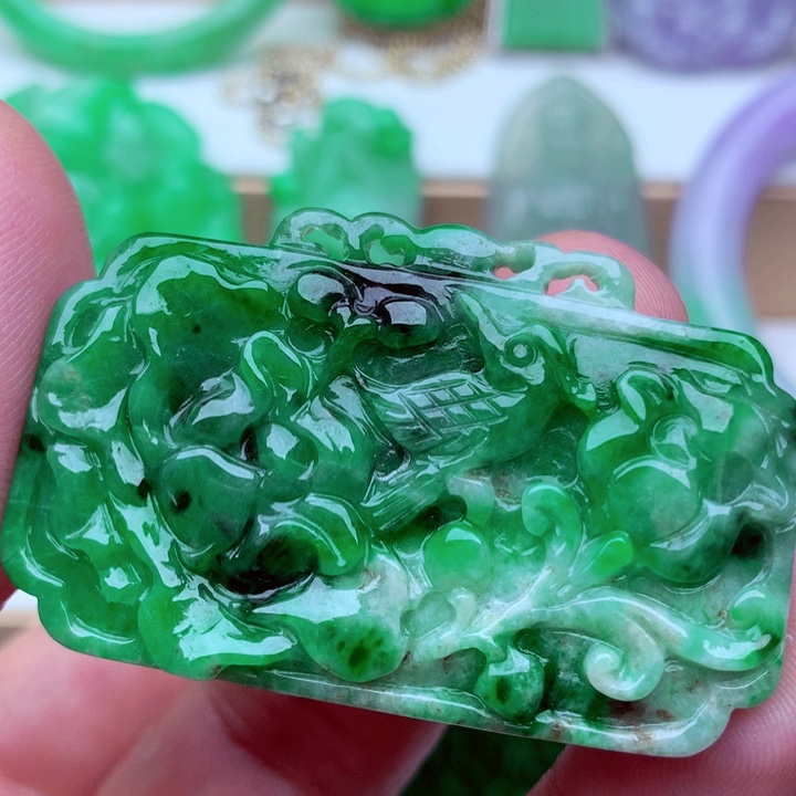 翡翠未镶嵌吊坠(不含链)