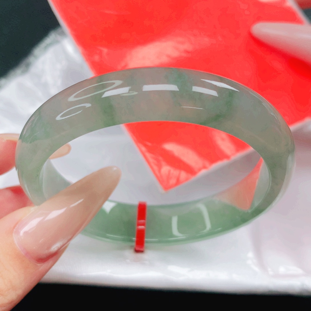 翡翠未镶嵌手镯53贵