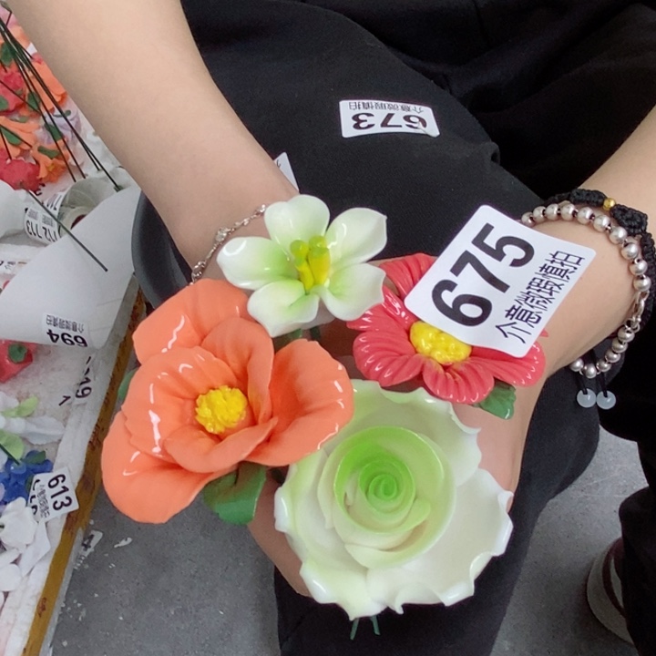 摆件陶瓷材料加工