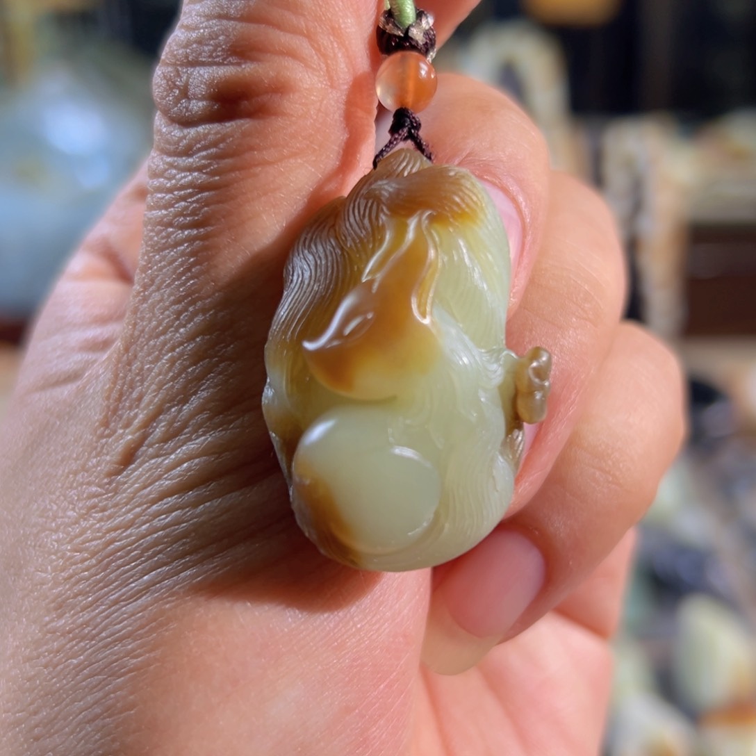 和田玉颈饰未镶嵌且未