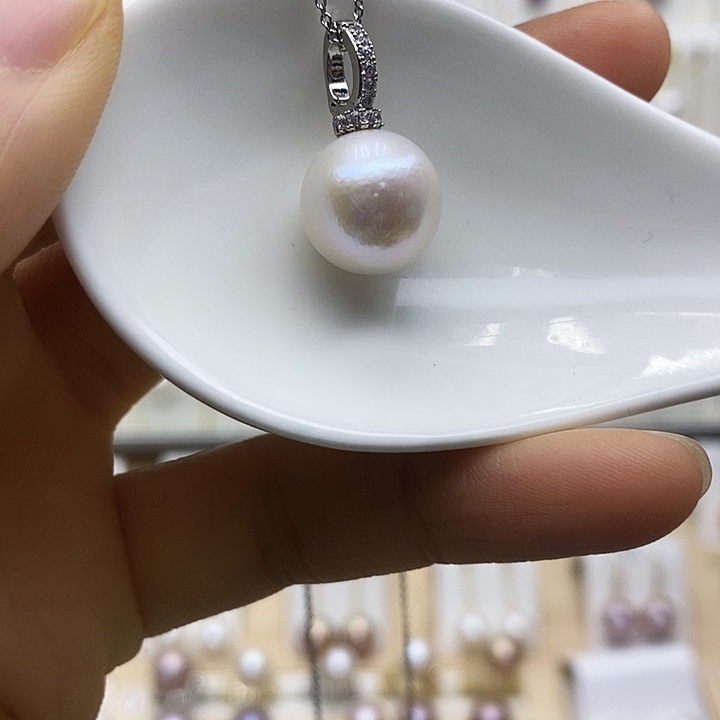 淡水珍珠颈饰合金
