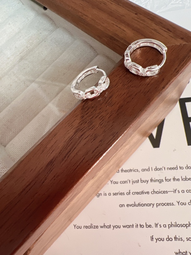 925银合成锆石耳饰 日系厂时尚百搭高级教学合成锆石链条银耳饰