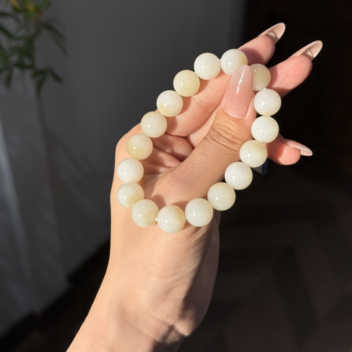 和田玉糖白手串12mm圆珠