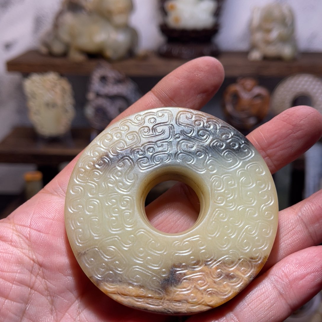 和田玉颈饰未镶嵌芝*士