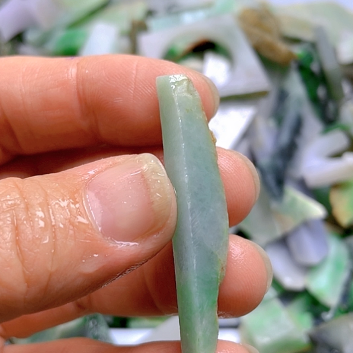【闪购商品】翡翠颈饰未镶嵌A货