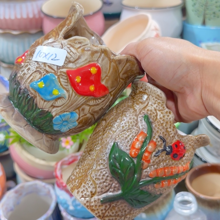 凑9块包邮，有孔，陶瓷花盆