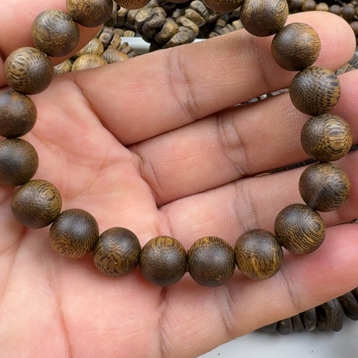 沉香手串张勺子手串8克加