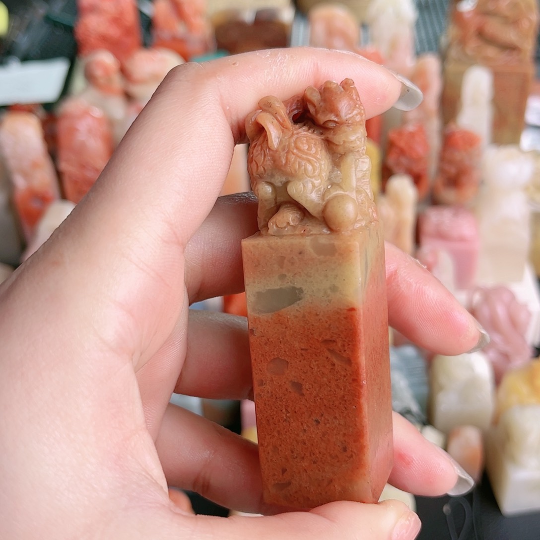 寿山石印石麒麟的