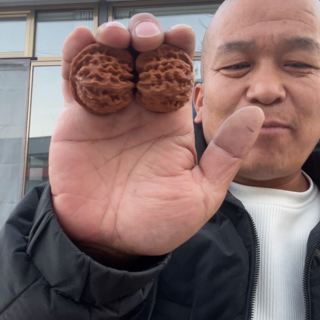 爱***赢文玩核桃吊坠苹果40