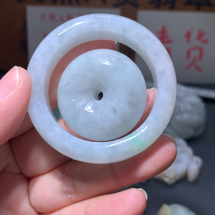 翡翠未镶嵌颈饰保真天然A货翡翠