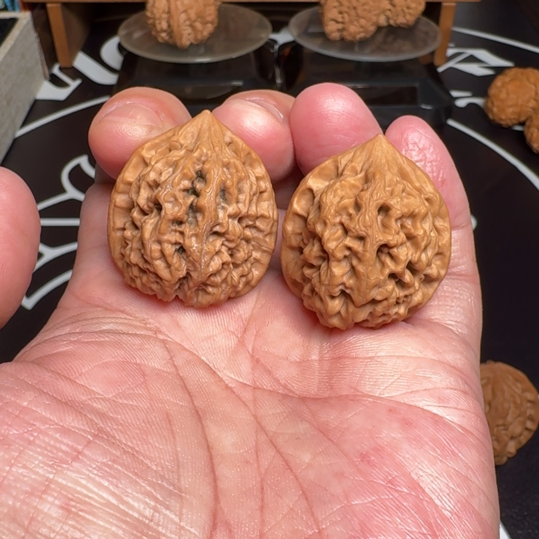 文玩核桃吊坠全品太行龙纹 尺寸32