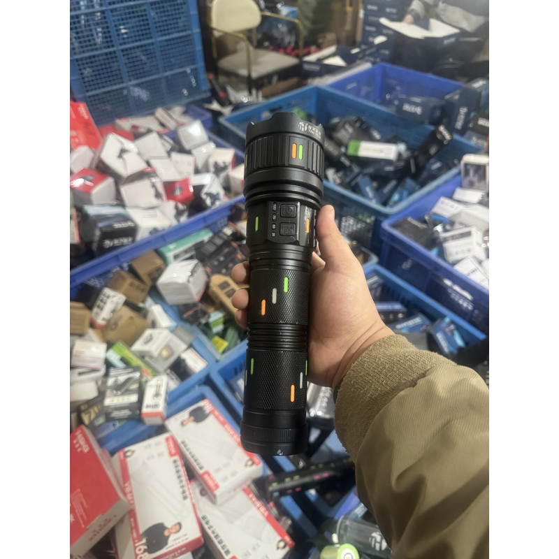 【微瑕一组电池】G400【荧光穿天炮】大功率铝合金变焦强光手电筒