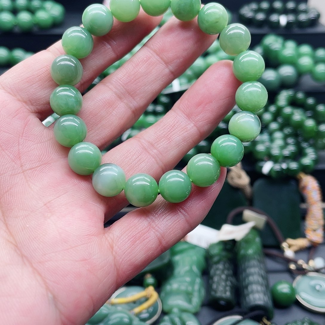 骏***融和田玉（碧玉）未镶嵌手链