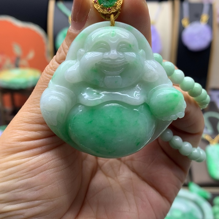 翡翠未镶嵌吊坠(赠链)