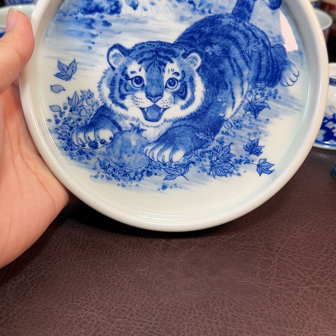 旖***虎现代景德镇陶瓷杯