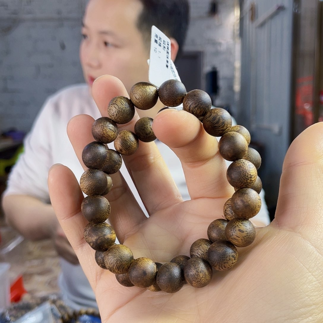 沉香手串流油王圆珠单圈1.1/10克多样性发一