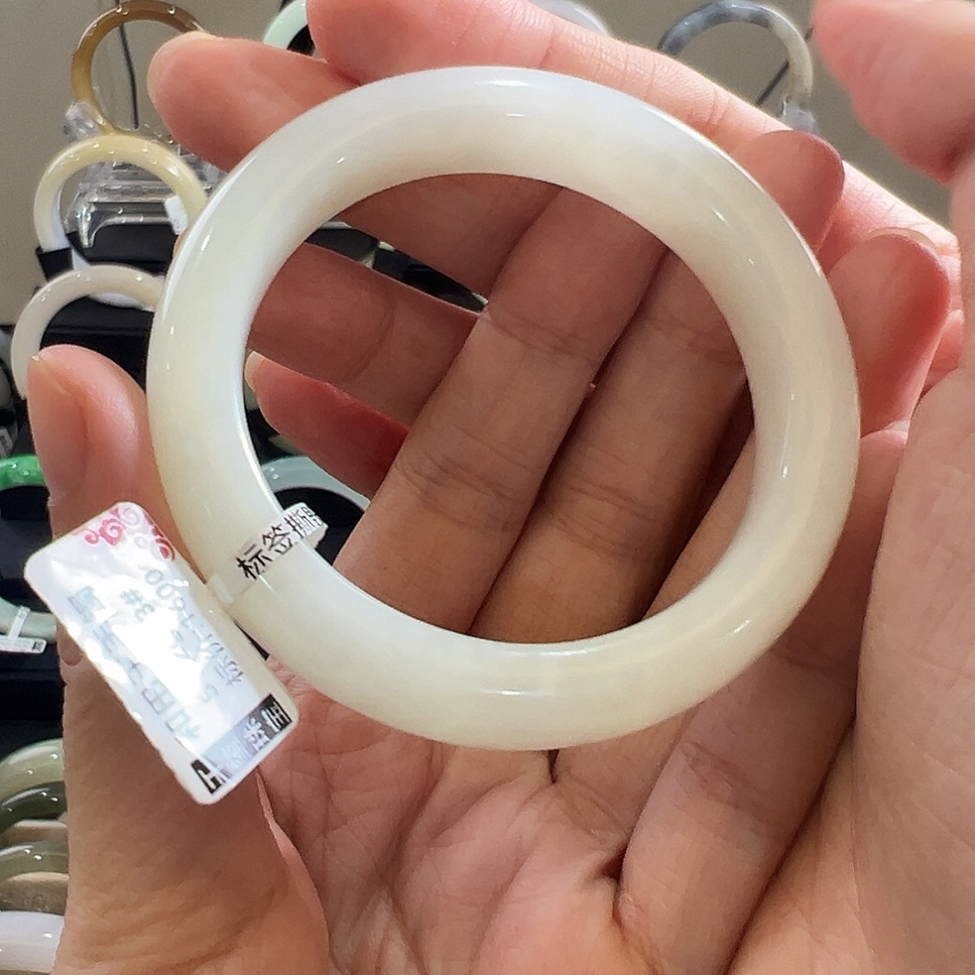 和田玉未镶嵌手镯53