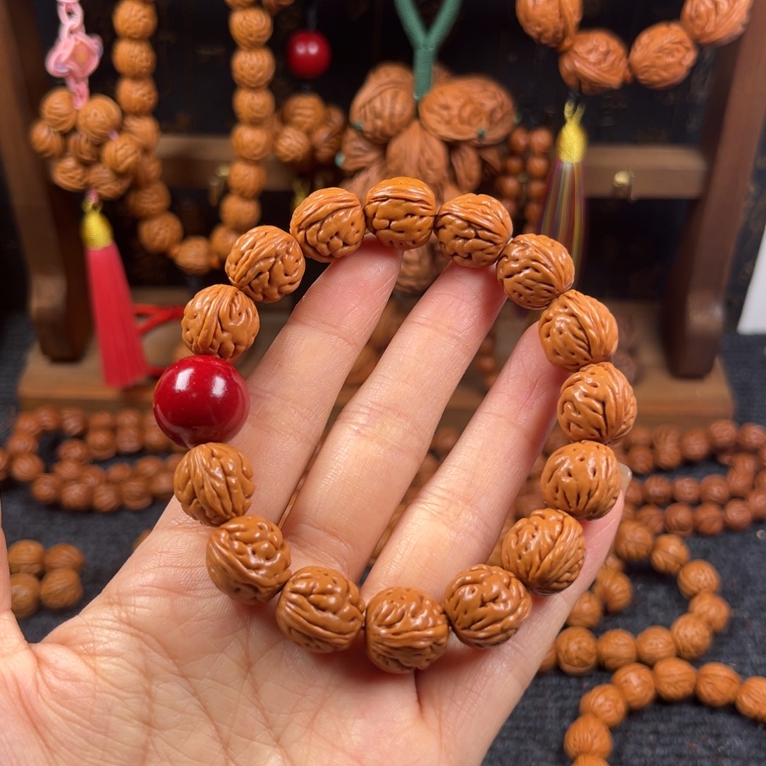 吊坠桃核桃枭手串L1