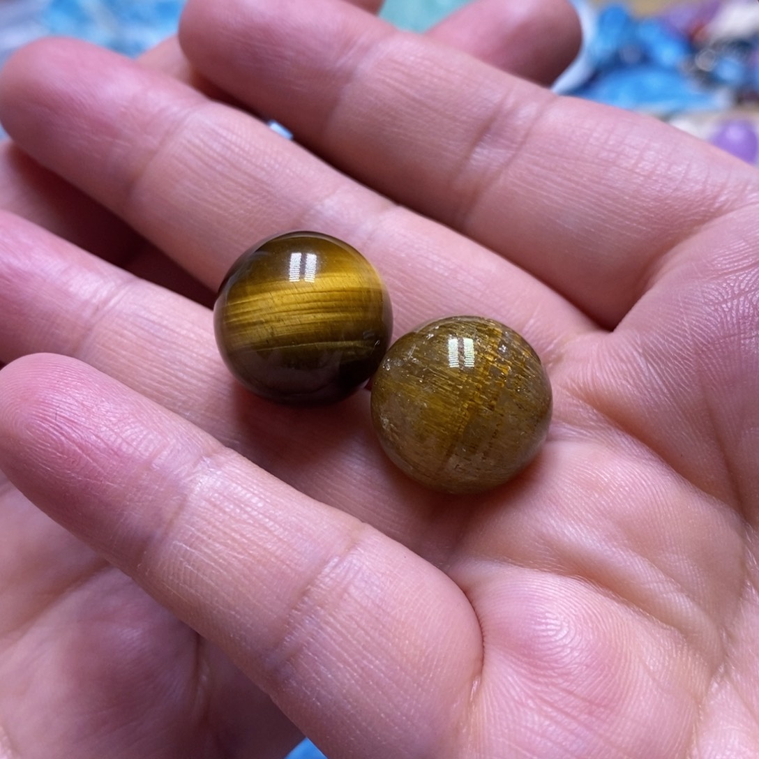 未镶嵌针钠钙石（海纹石）颈饰如**初