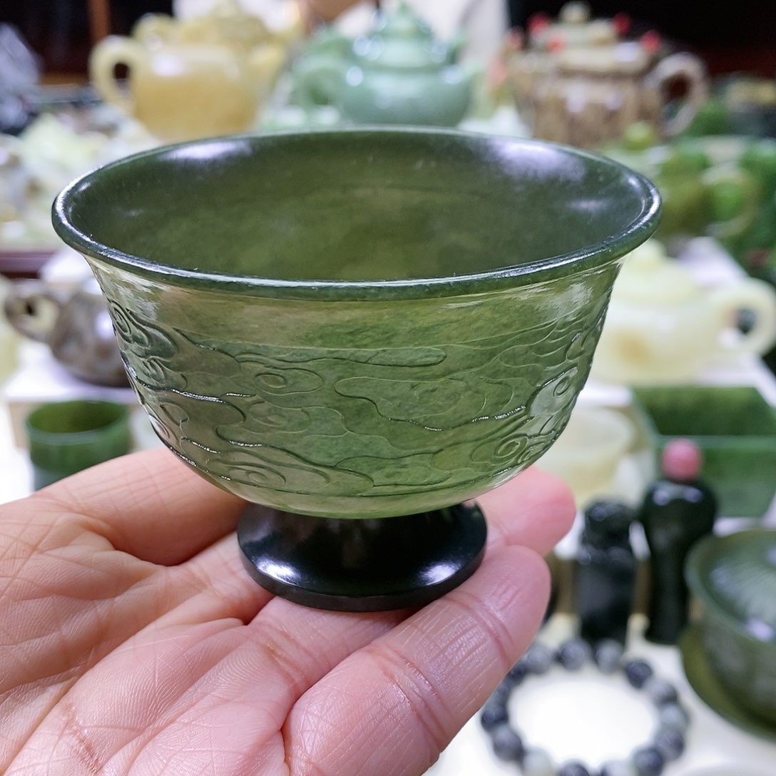 和田玉茶杯未镶嵌