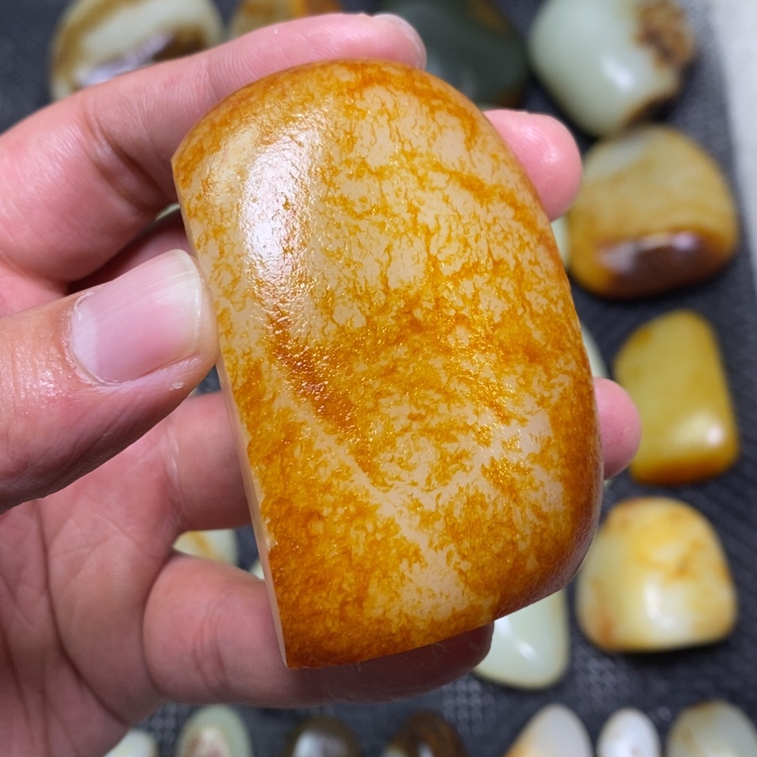 B***g定制和田玉未镶嵌和田玉