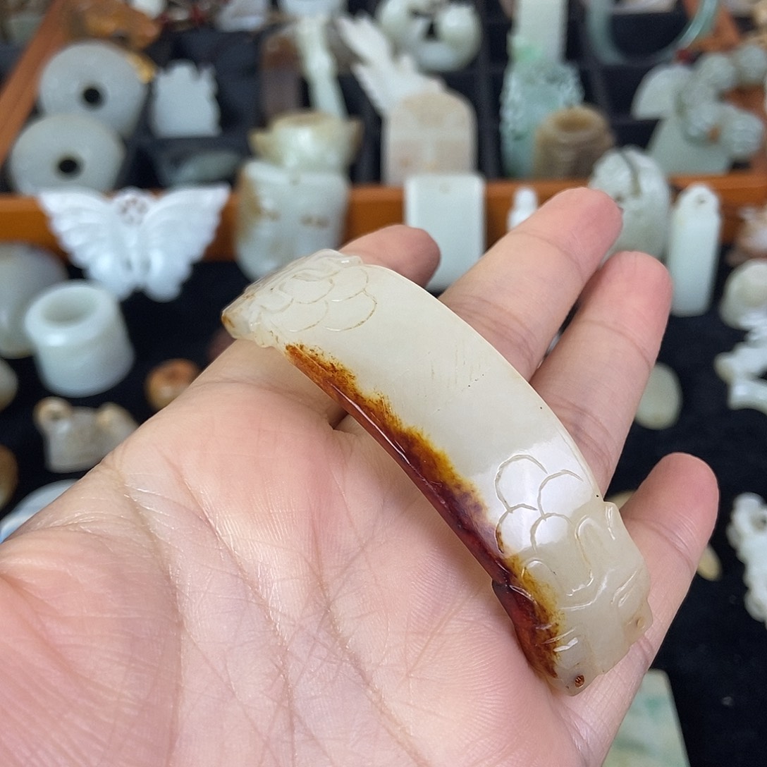 和田玉（糖玉）未镶嵌挂件