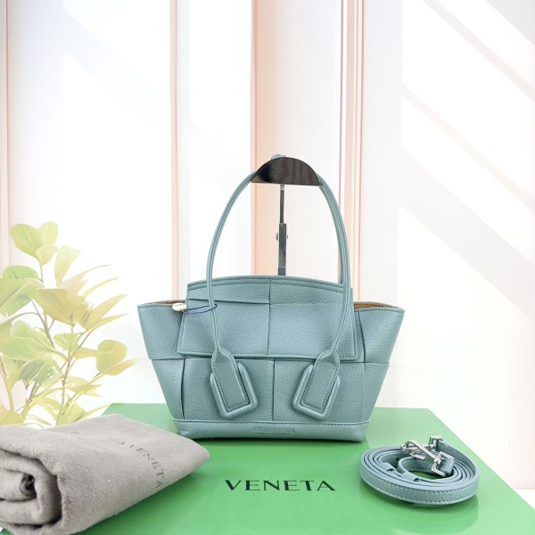 95新/包包/葆蝶家/250122SW0004