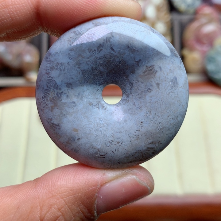 硅化珊瑚（珊瑚玉）颈饰未镶嵌