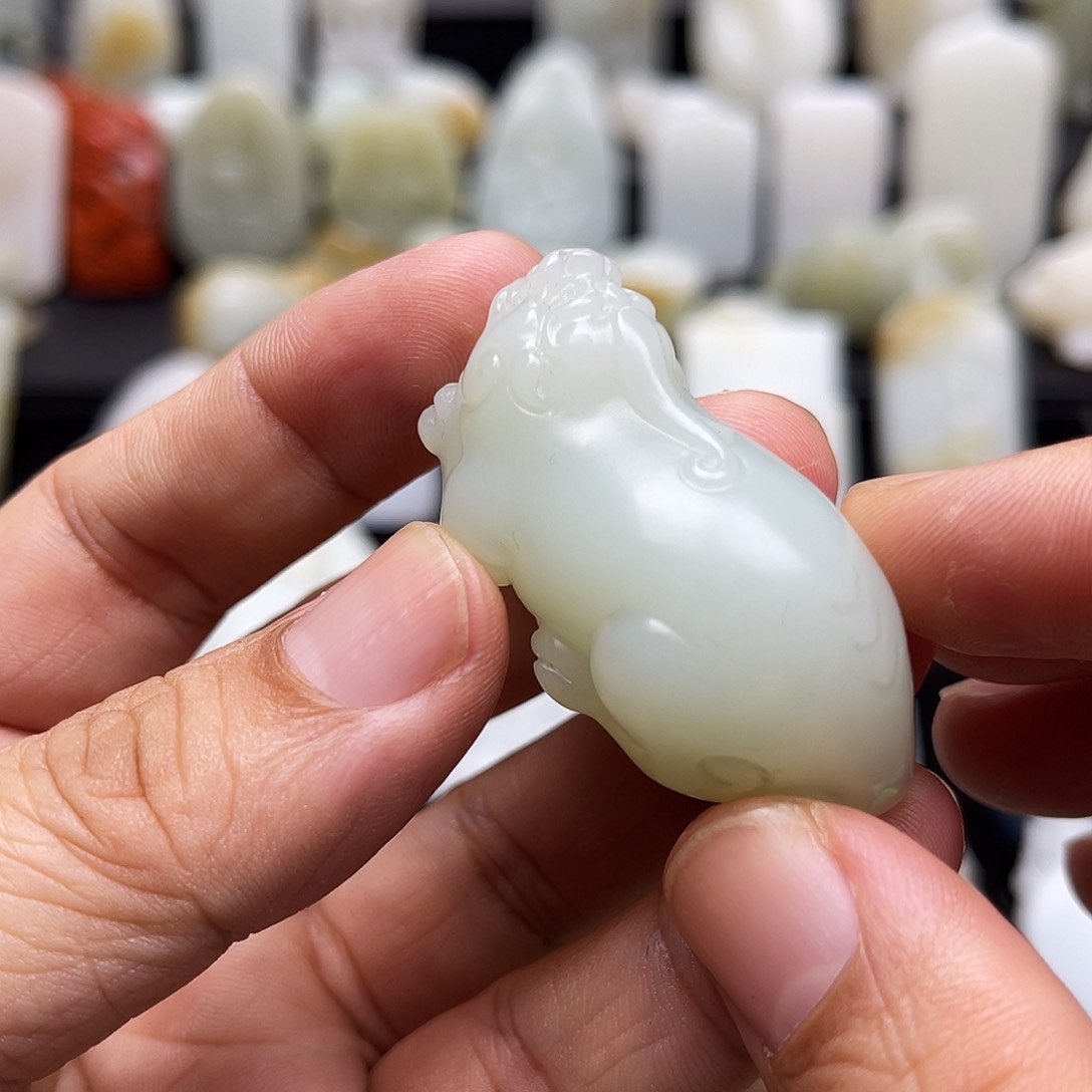 和田玉颈饰未镶嵌