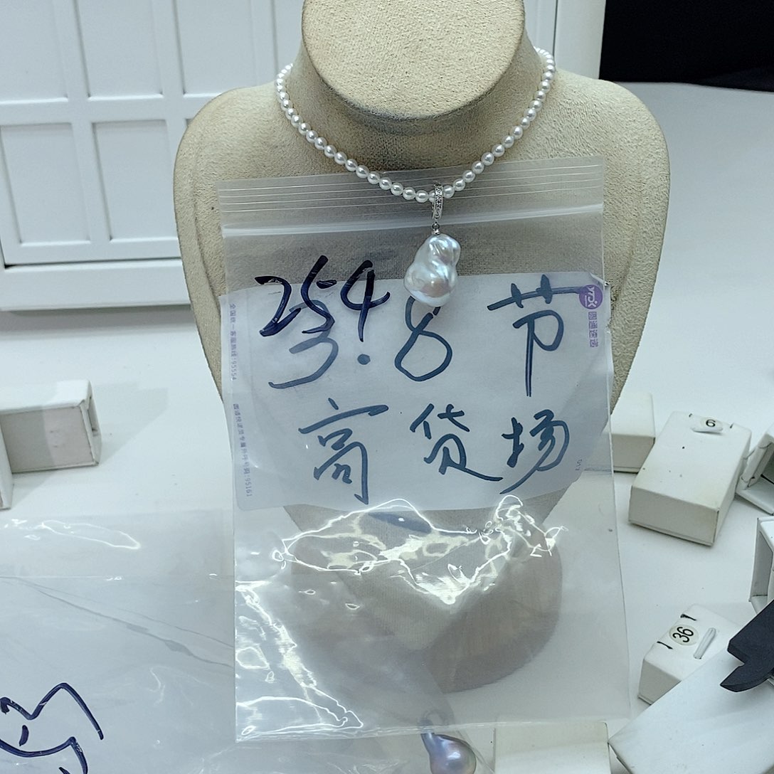 淡水珍珠颈饰合金