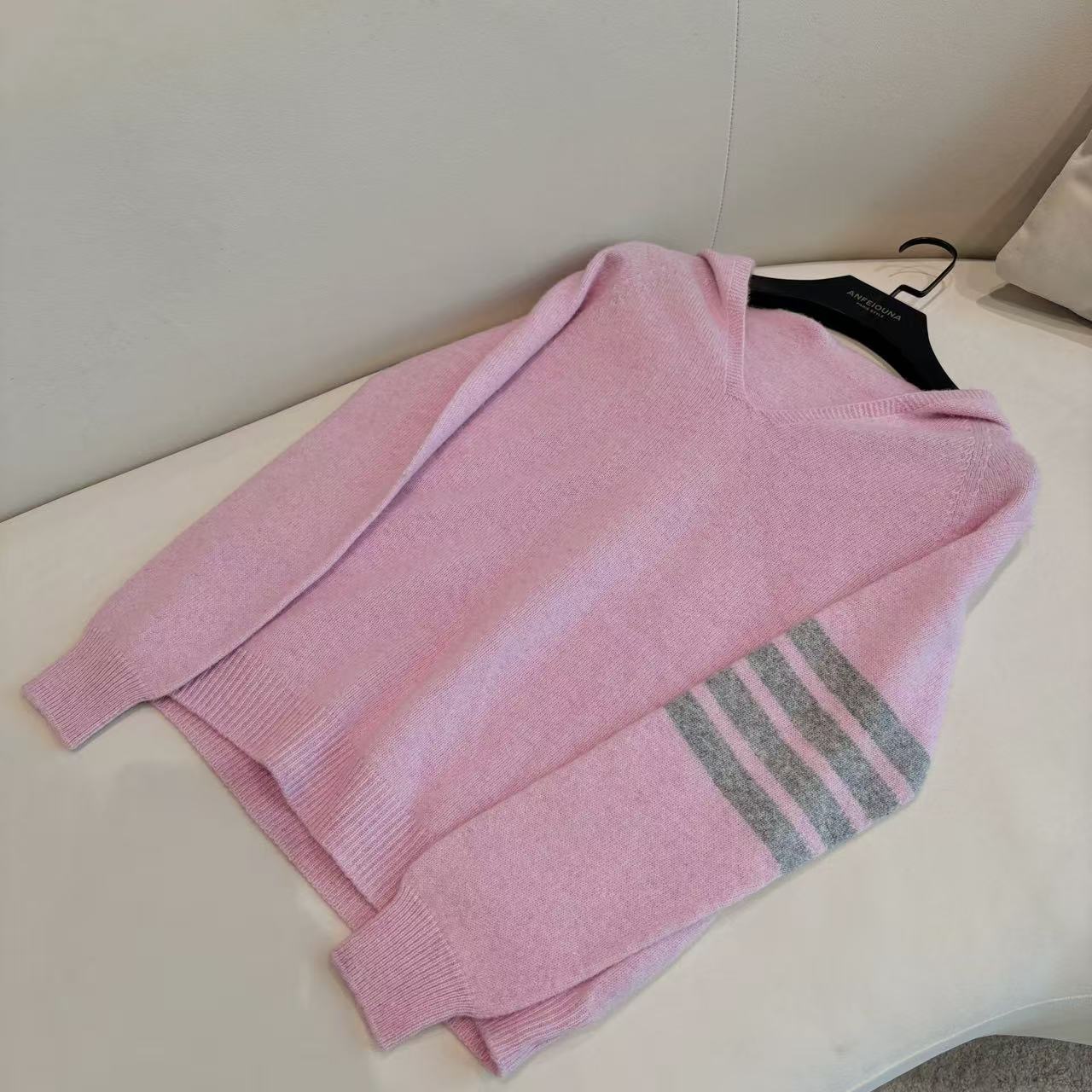 COCOAmador设计感条纹撞色连帽新款百搭针织打底衫1066