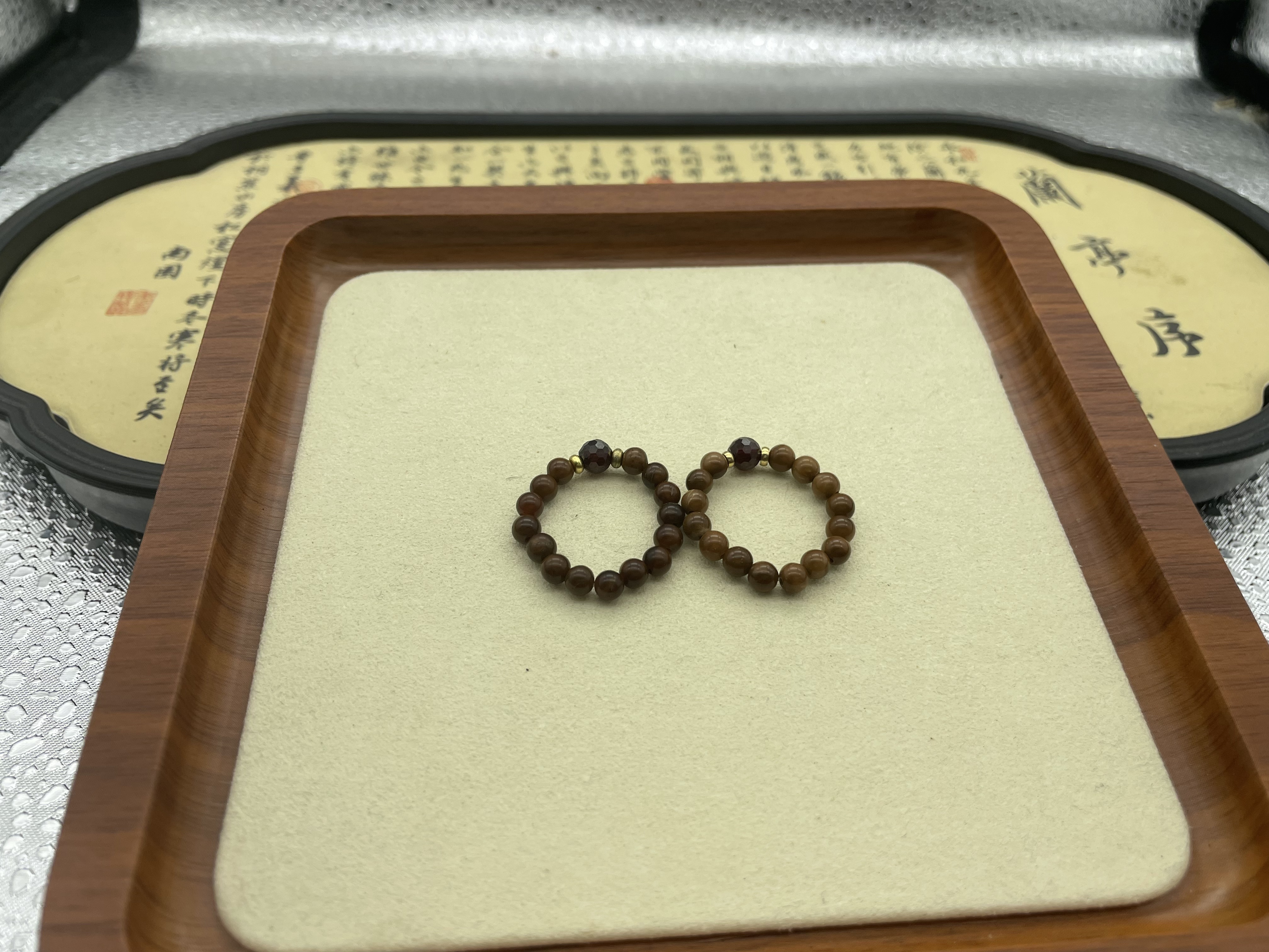 原创库克卡4带钻切面石榴石小戒圈