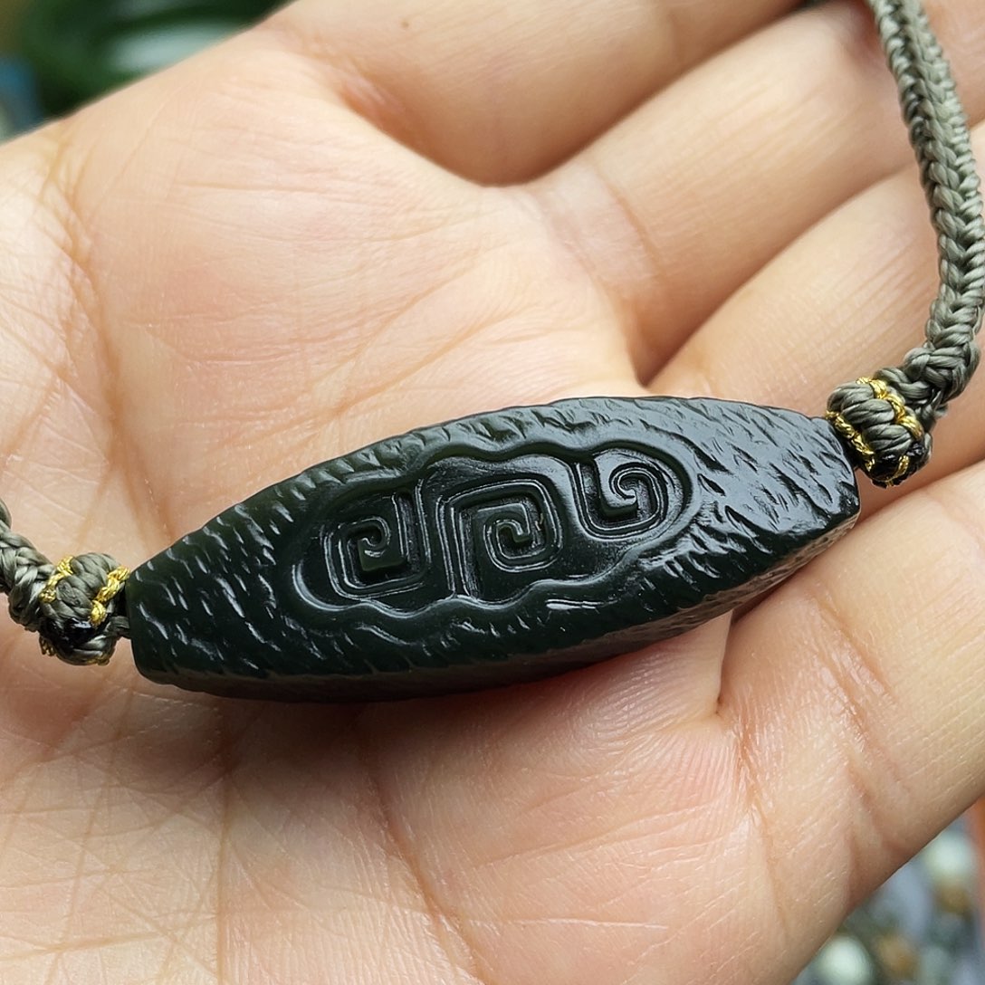 和田玉（糖玉）颈饰未镶嵌