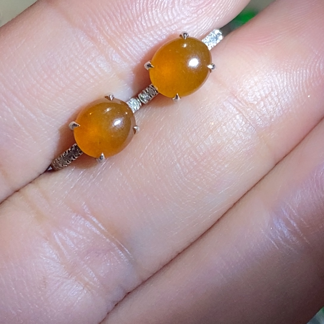 翡翠耳饰18K金镶嵌蛋面