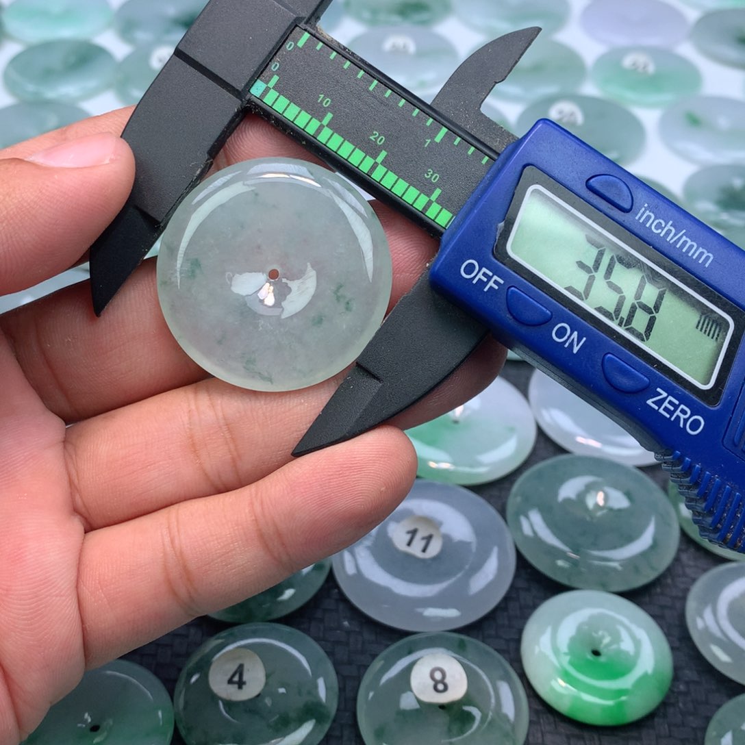 翡翠未镶嵌颈饰缅甸天然A货翡翠