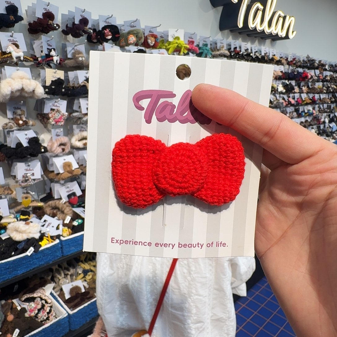 布艺铁合金红色蝴蝶结