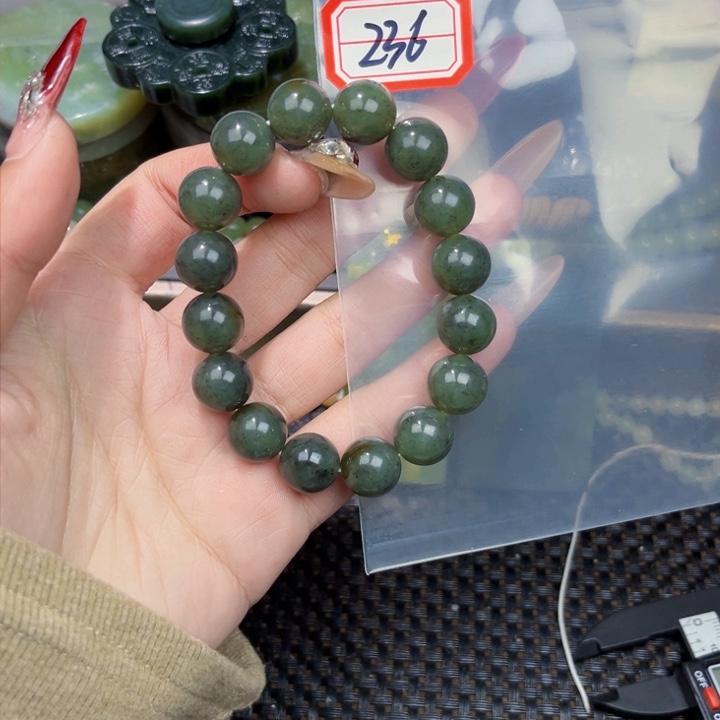 和田玉和田玉边角料随机发 未镶嵌