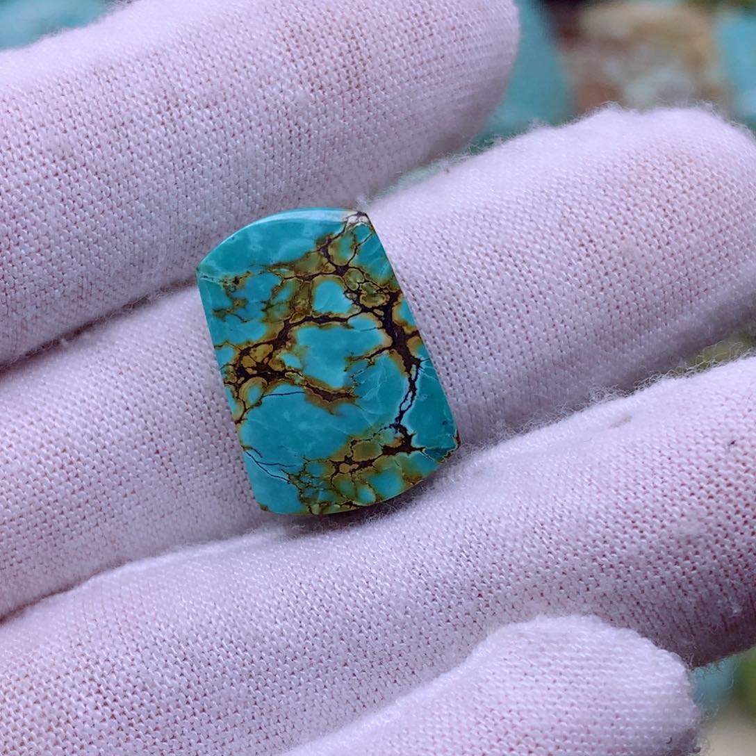 绿松石颈饰未镶嵌