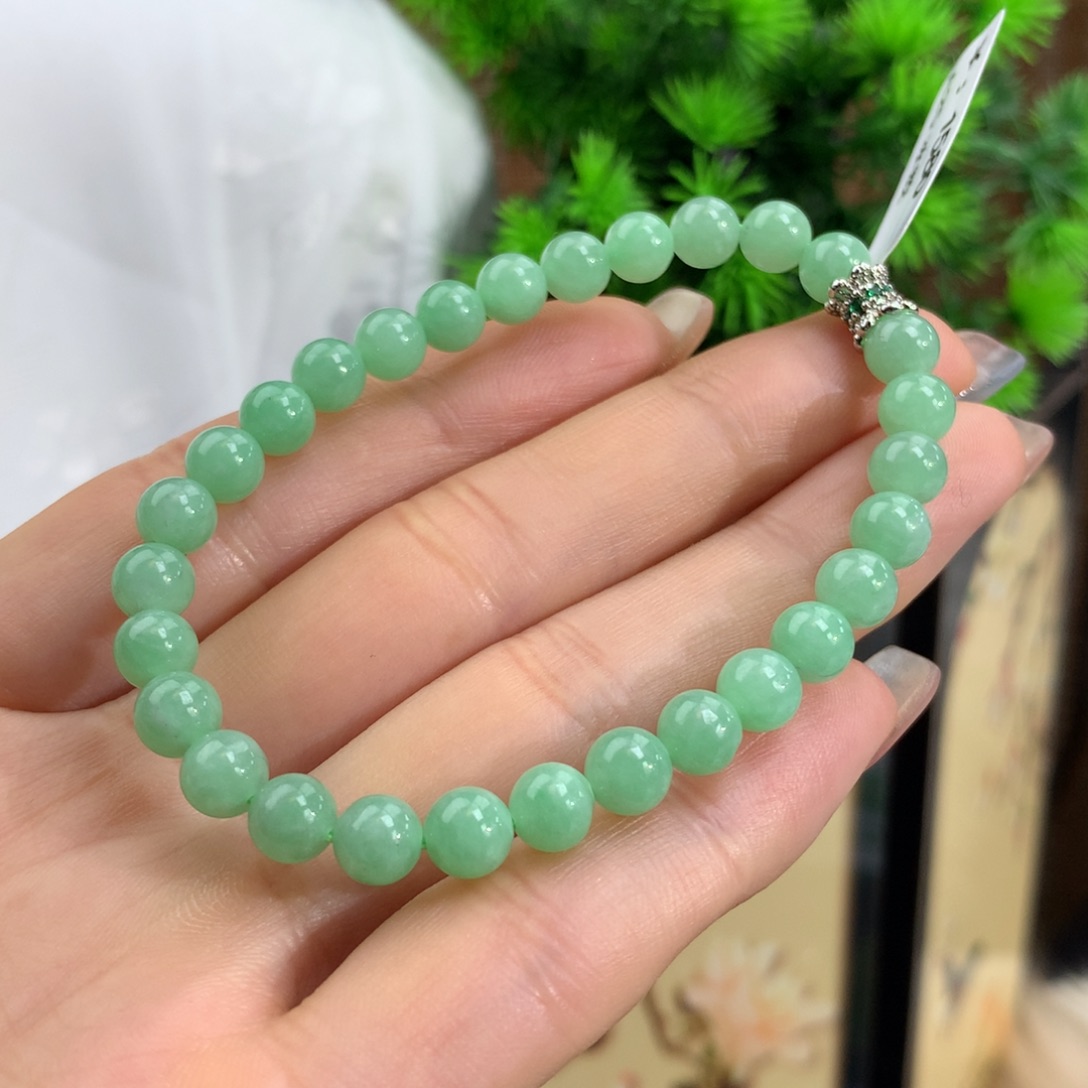 翡翠手链未镶嵌窦*冰润果绿手链卡6.3m m