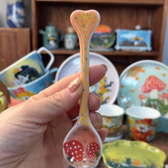 炉景德镇釉下手绘陶瓷 