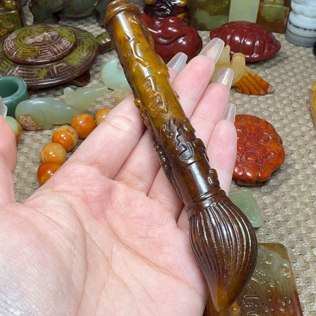 蛇纹石玉未镶嵌颈饰