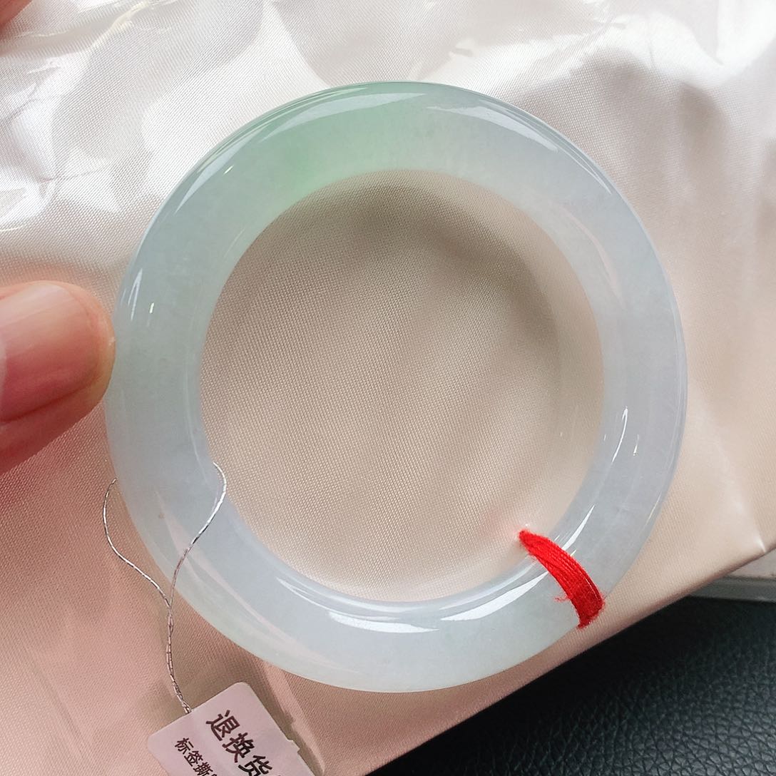 未镶嵌手镯翡翠天然翡翠手镯