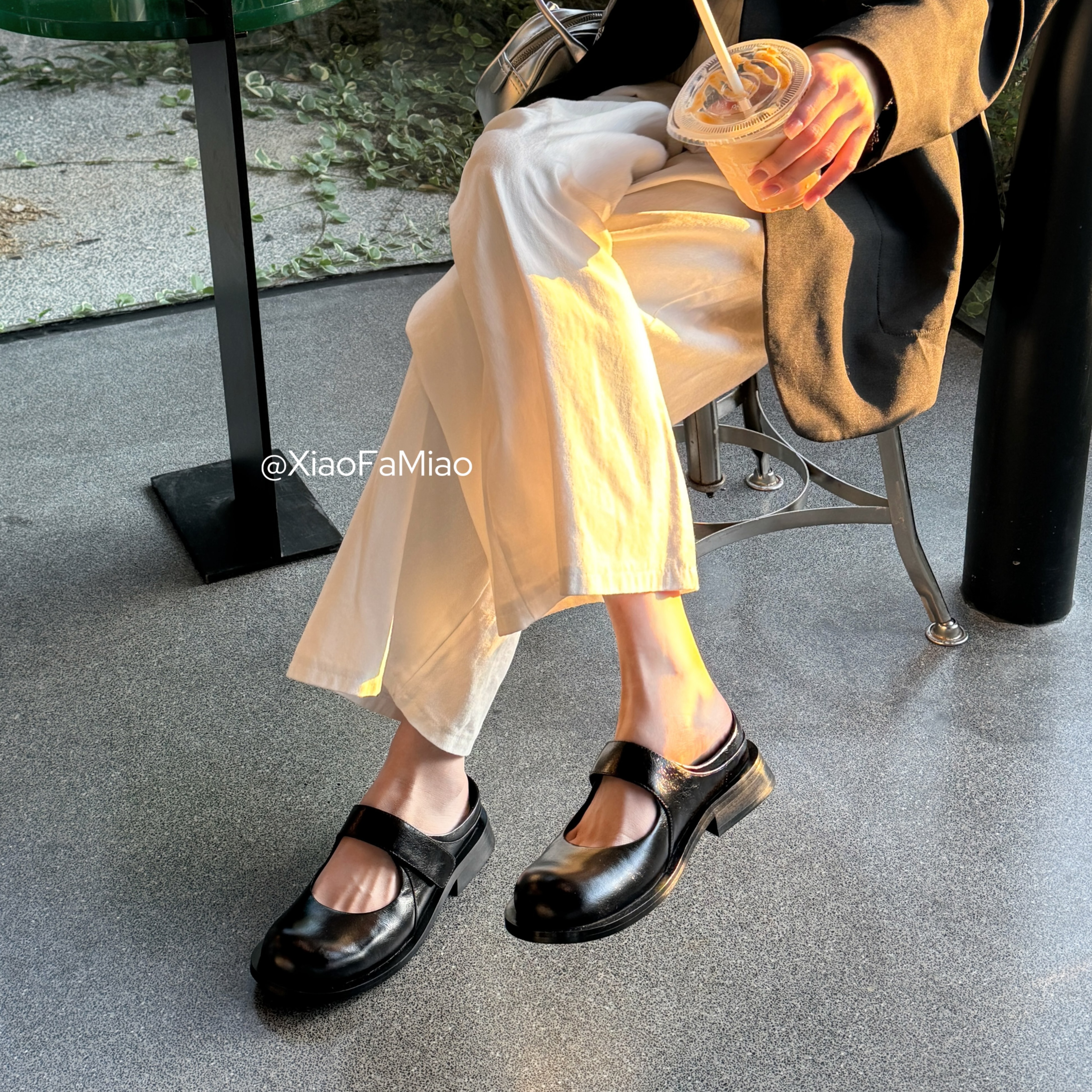 小发喵「包文婧同款｜经典黑雅轻奢玛丽珍｜优雅新风尚」