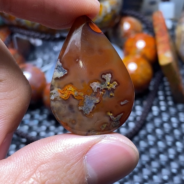 玛瑙/玉髓颈饰未镶嵌