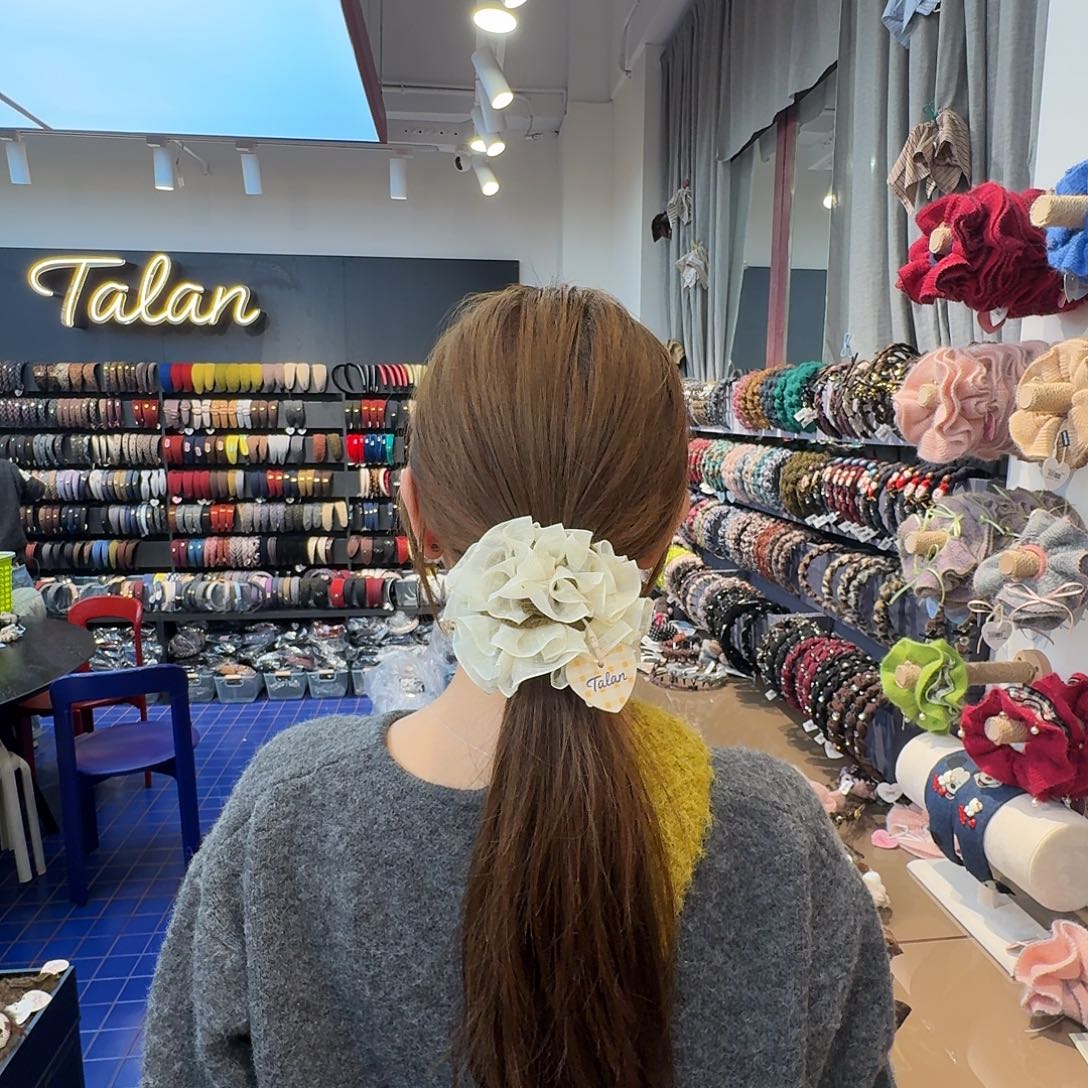 布艺非金属绿色发圈哦哦