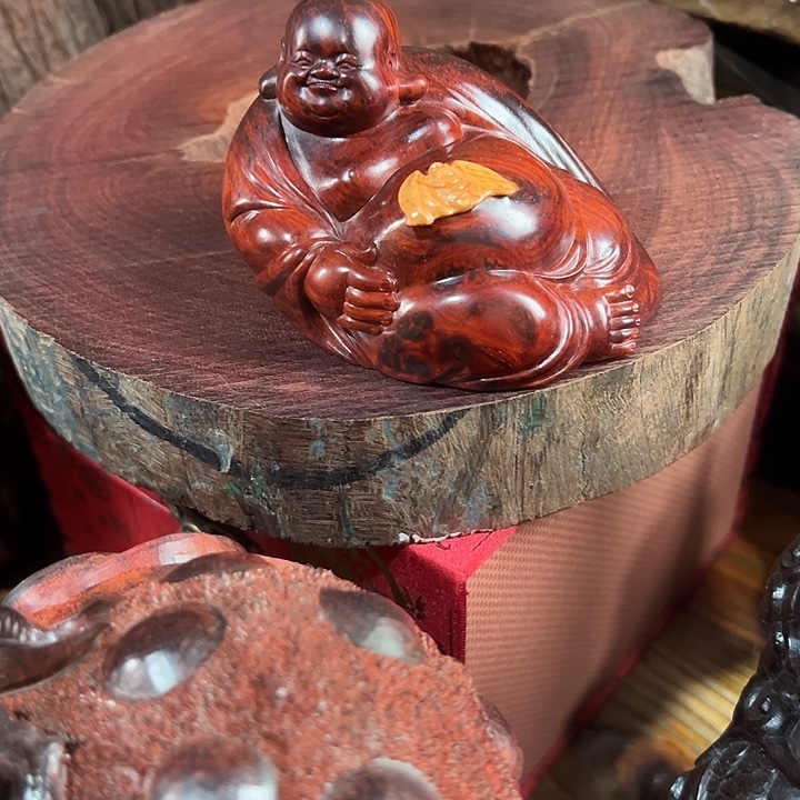 仁***湖檀香紫檀（小叶紫檀）