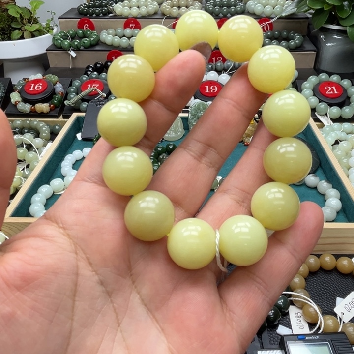 用***9和田玉未镶嵌手链我