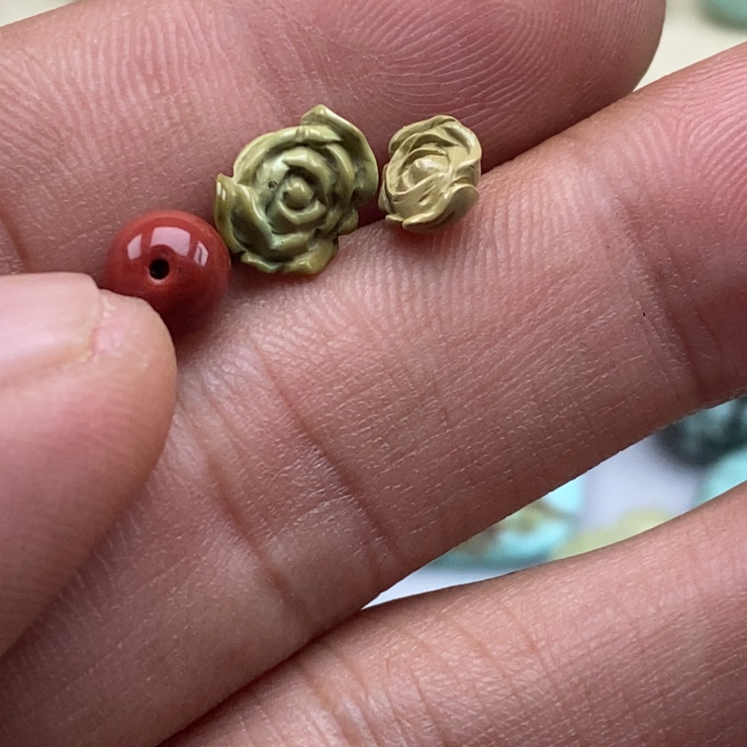 南红玛瑙未镶嵌珠宝奇石